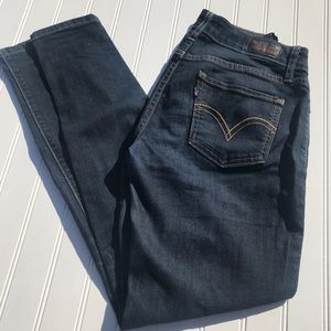Levi’s 535 Legging Jeans Dark Wash 27x 30